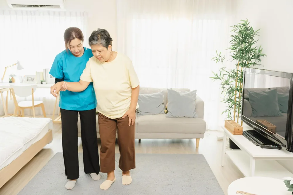 5 Daily Habits That Help Seniors Stay Healthy at Home
